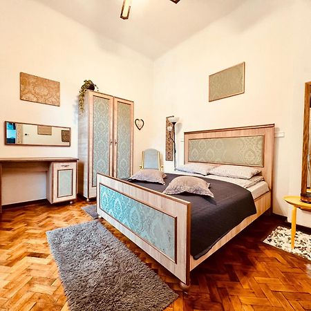 Elizabeth Brasov Apartment Екстериор снимка